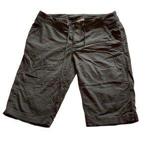 Columbia Women's Anytime Outdoor Long Shorts in Black